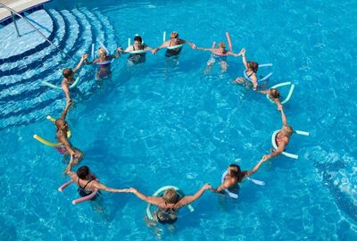 07 GROUP HOTEL