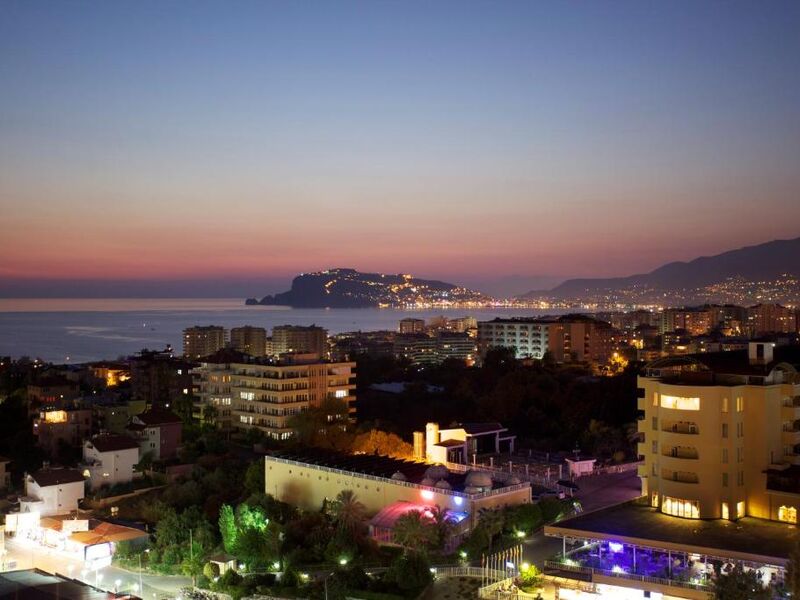 07 GROUP HOTEL
