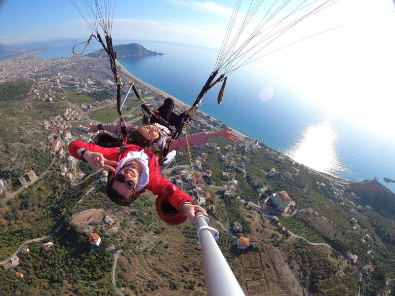 ALANYA'DAN YAMAÇ PARAŞÜTÜ