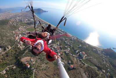 ALANYA'DAN YAMAÇ PARAŞÜTÜ
