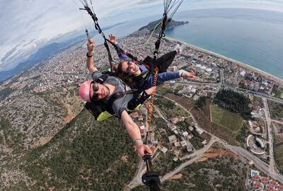 ALANYA'DAN YAMAÇ PARAŞÜTÜ