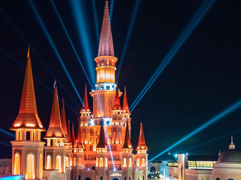 ALANYA'DAN LAND OF LEGENDS GECE TURU