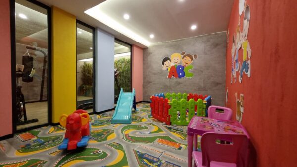 Kleopatra Beach Damlataş 1+1 Apartment Family Flat