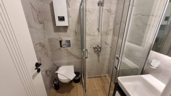 Damlataş Studio Apartment – Modern Stay Near Kleopatra Beach - Image 3