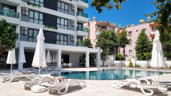 Damlataş 1+1 Apartment