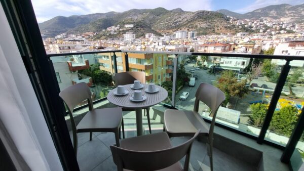 Damlataş Sea View 1+1 Apartment – Ocean View Stay in Alanya - Image 7